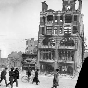Beside the iconic ruins of the Dublin Bread Company on Dublin's Lower Sackville/O'Connell Street in late May/early April 1916 were the ruins of the smaller Grand Cinema, its projection box visible.